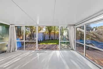 33 Charlesworth Street, Woolston