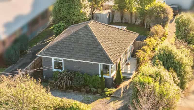 33 Charlesworth Street, Woolston