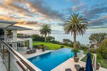 12 & 16  Page Point, Mellons Bay