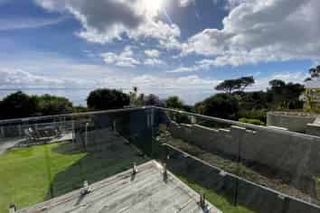 1428 Whangaparaoa Road, Army Bay