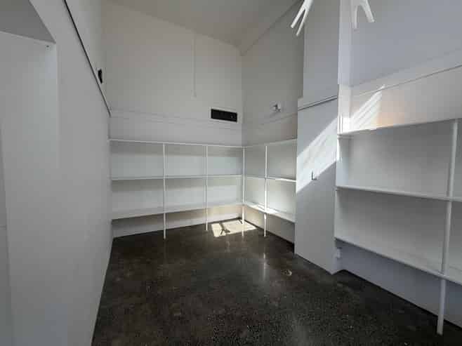 Prime Corner Profile Opportunity 