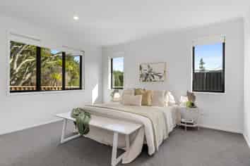 12 Rolling Stone Rise, Tikipunga