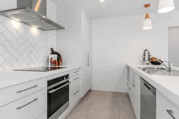 12 Rolling Stone Rise, Tikipunga