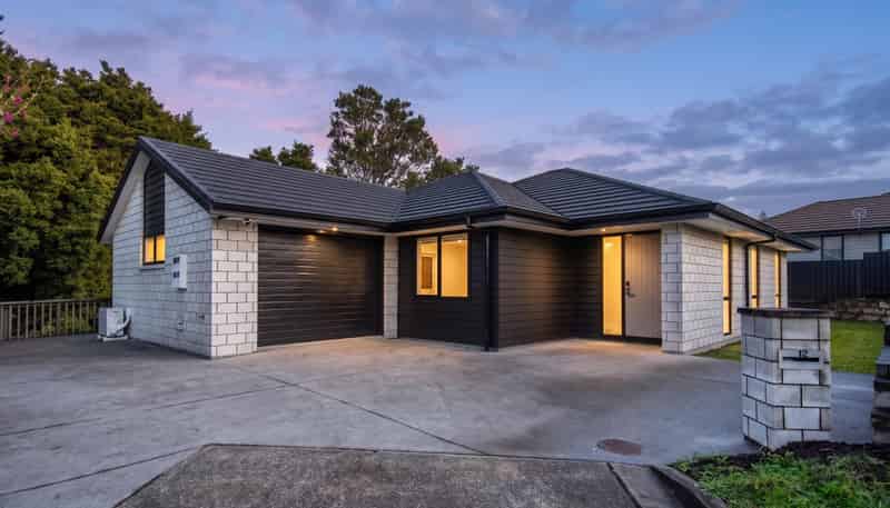 12 Rolling Stone Rise, Tikipunga