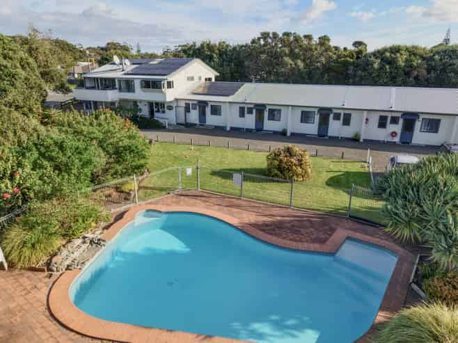 OPPORTUNITY - HARBOUR-FRONT MOTEL BUSINESS