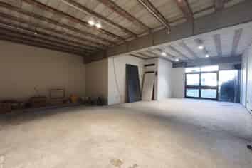 Re-vamped Birkenhead retail with parking