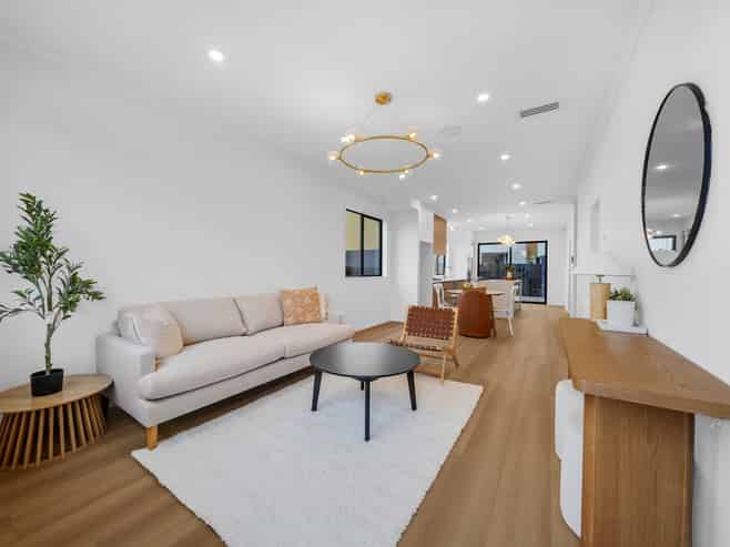 8 Gemstone Park Road, Rosehill