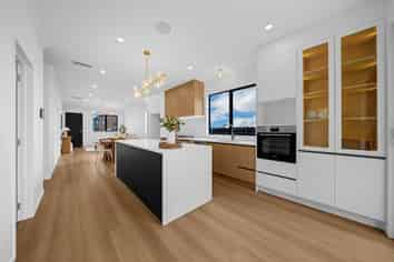 8 Gemstone Park Road, Rosehill