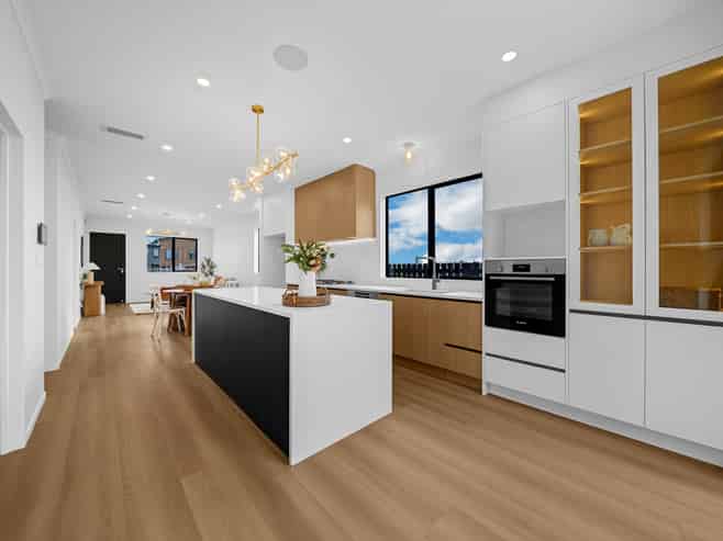 8 Gemstone Park Road, Rosehill