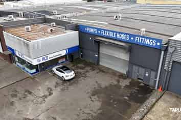 1,403sqm Warehouse + Showroom -Onehunga