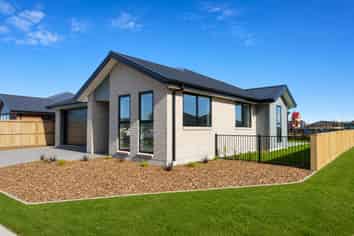 8 Aerial Drive, Rolleston