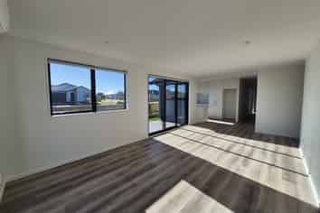 8 Aerial Drive, Rolleston