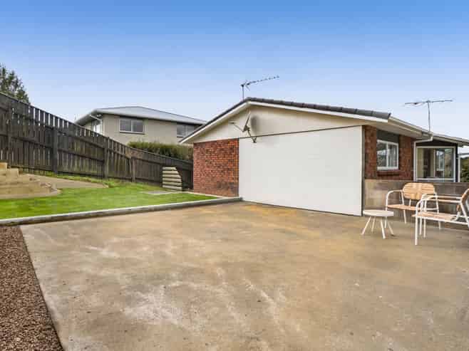 10 Fairview Place, Westown