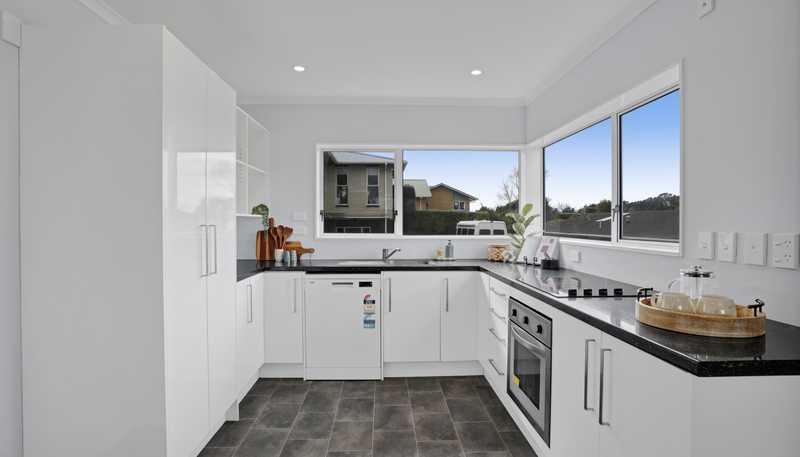 10 Fairview Place, Westown