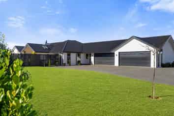5 Coopworth Mews, WEST MELTON