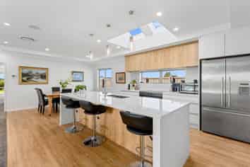 5 Coopworth Mews, WEST MELTON