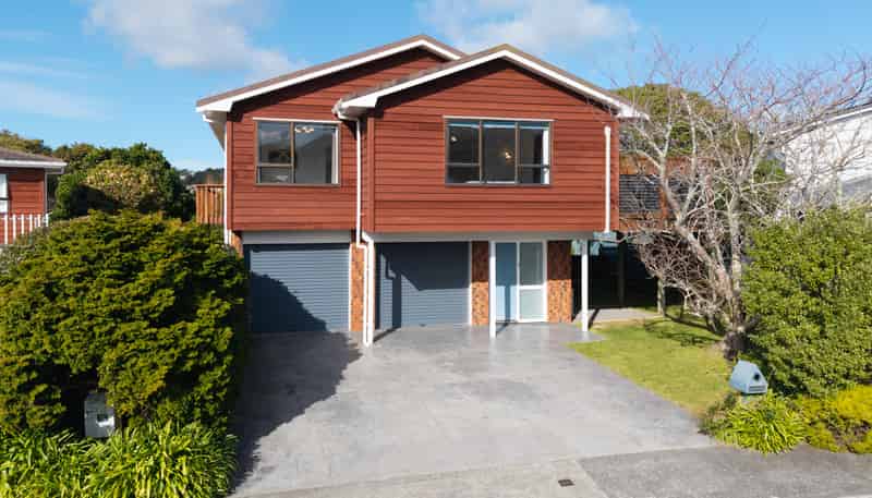 6 Wantwood Grove, Churton Park