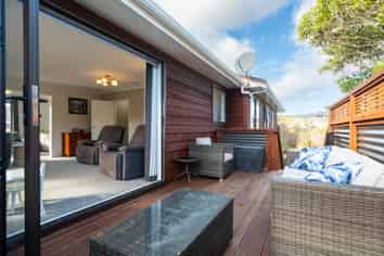 6 Wantwood Grove, Churton Park
