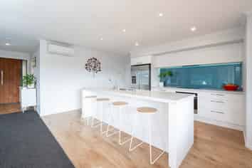 2 Woolshed Drive, Stoke