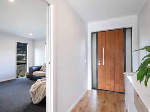 2 Woolshed Drive, Stoke