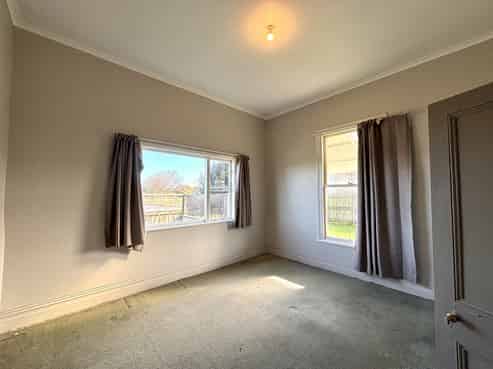 323 South Road, Hawera
