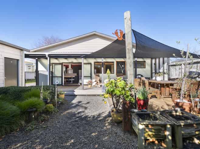 6 Grey Street, Feilding