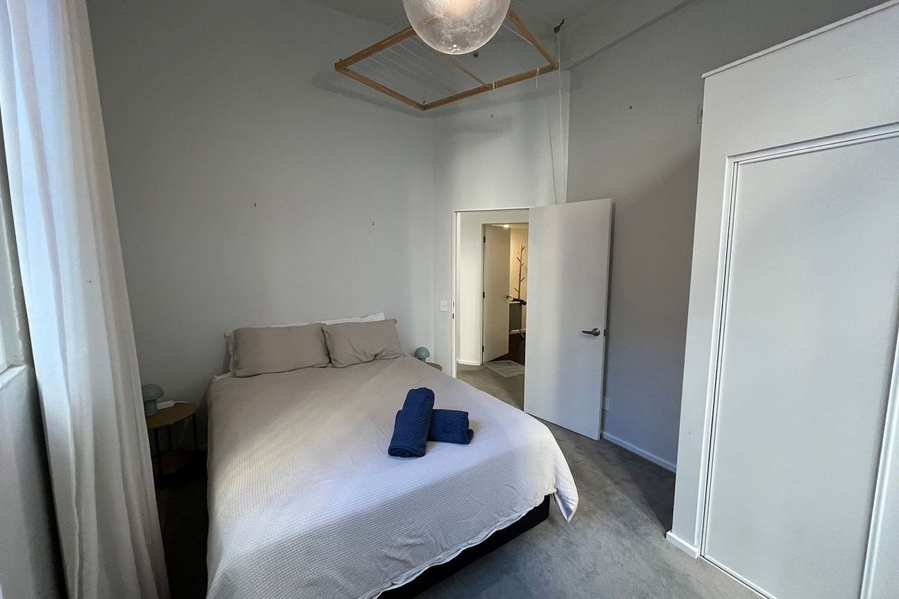 Ready to move in - fully furnished - central city - Meer