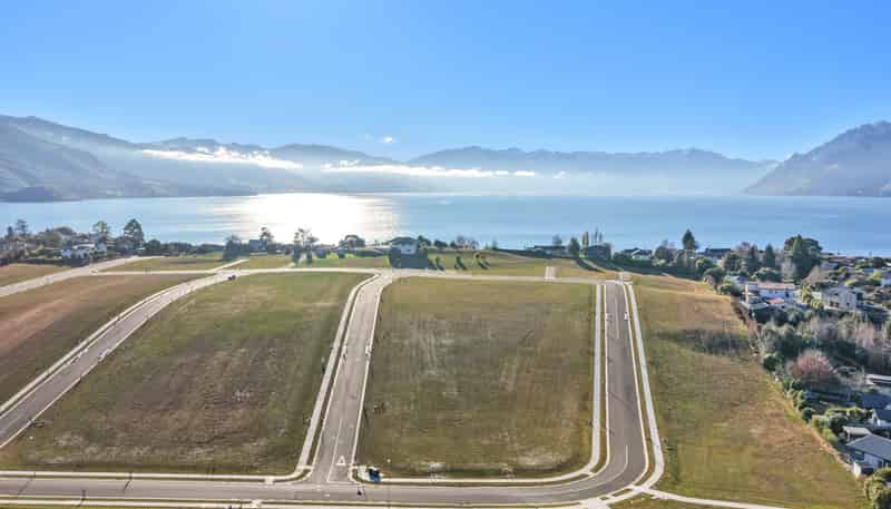 23/ Koreke Rise, Lake Hawea