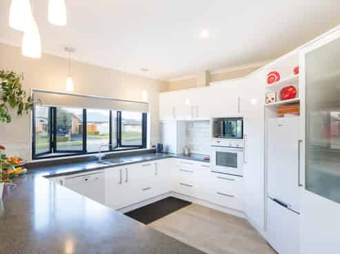 29 Clearview Drive, Milson