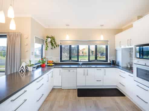 29 Clearview Drive, Milson