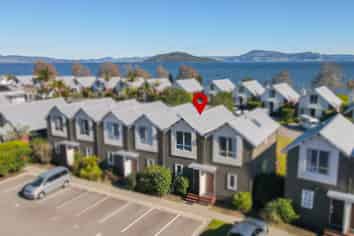 9/1420 Hamurana Road, Mourea