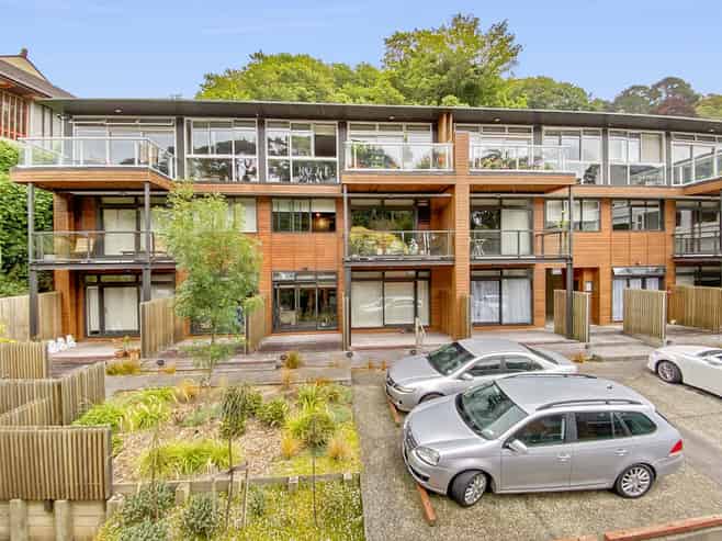 G02A/26 Glenmore Street, Thorndon