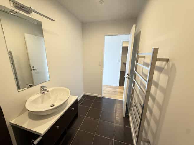 2B/221 Great North Road , Grey Lynn