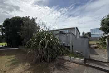 8 Beach Road, Patea