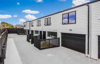 10C Tinkler Place, Favona