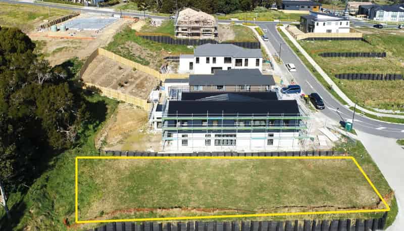 9 Grand Ridge Avenue, Flat Bush