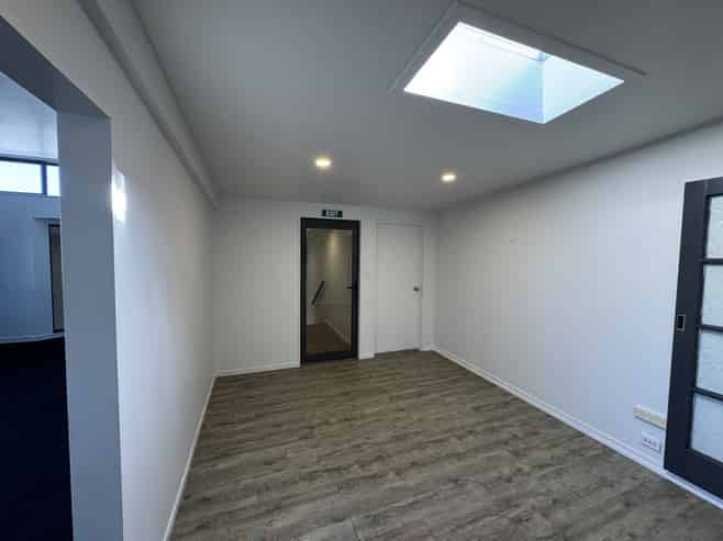 Boutique CBD fringe office suite