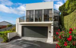 71 Sligo Terrace, Roslyn