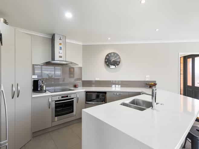 6 Liberty Grove, KELVIN GROVE