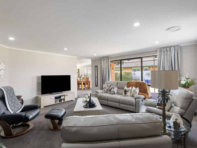 6 Liberty Grove, KELVIN GROVE