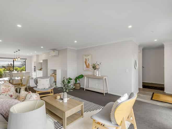 17 Karearea Avenue, Porirua