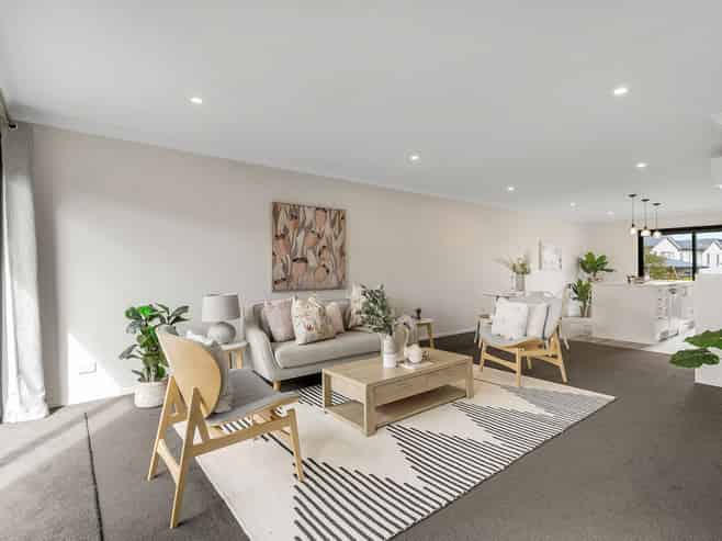 17 Karearea Avenue, Porirua
