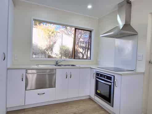 1/32 Stredwick Drive, Torbay