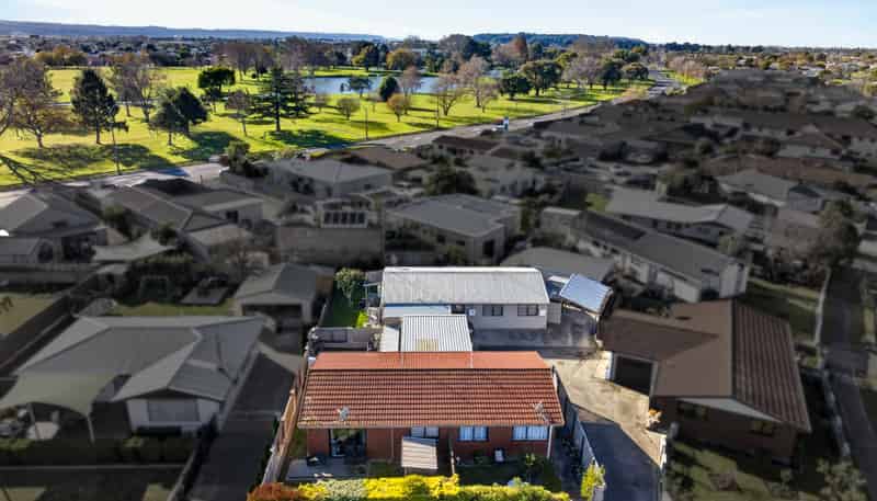 1, 2, 4/98 Tait Drive, Greenmeadows