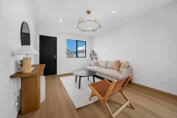 8 Gemstone Park Road, Rosehill