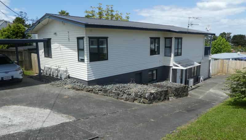 81 Hobsonville Road, Hobsonville