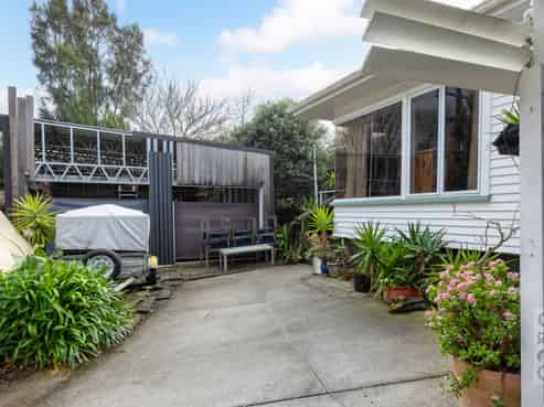 106 Awaroa Road, Helensville