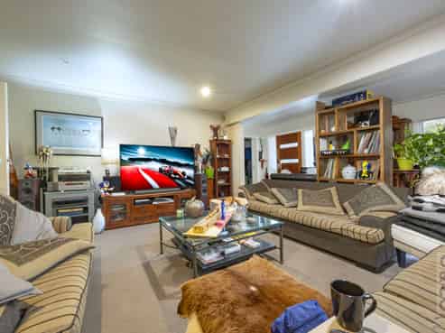 106 Awaroa Road, Helensville