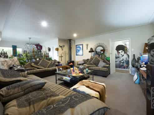106 Awaroa Road, Helensville