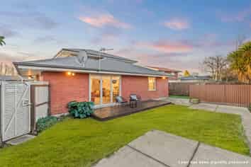 2/11 Powell Crescent, Ilam